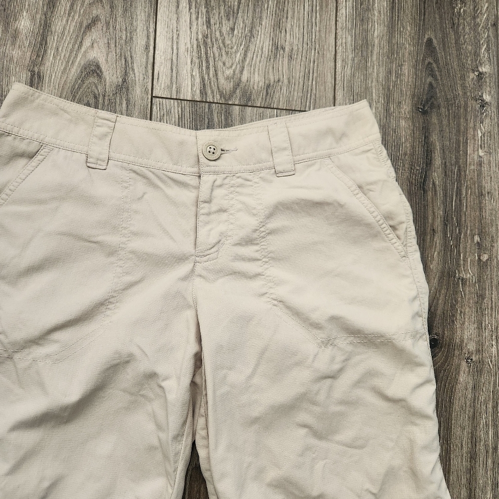 Columbia Beige Cream Cargo Hiking Shorts 4 T2 - Picture 3 of 13
